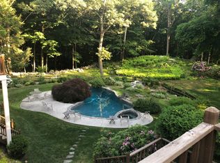 142 Upper Shad Rd, Pound Ridge, NY 10576