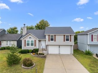 11208 N Central St, Kansas City, MO 64155