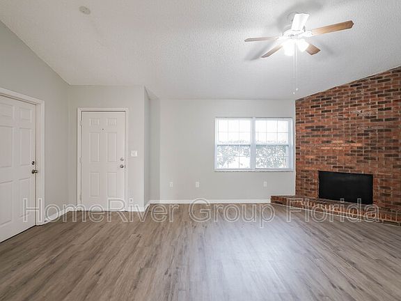 3rd image of 112 Talavera Ln