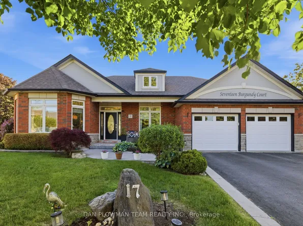 17 Burgundy Ct, Whitby, ON L1R 3H7