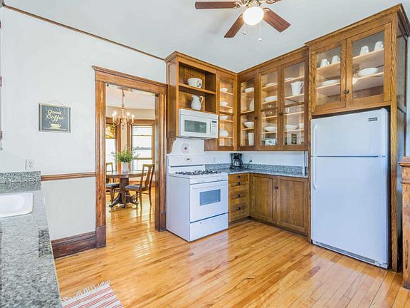 2nd image of 3937 Aldrich Ave S