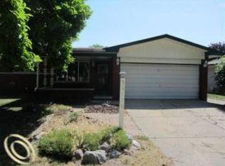 36170 Weber Dr, Sterling Heights, MI 48310