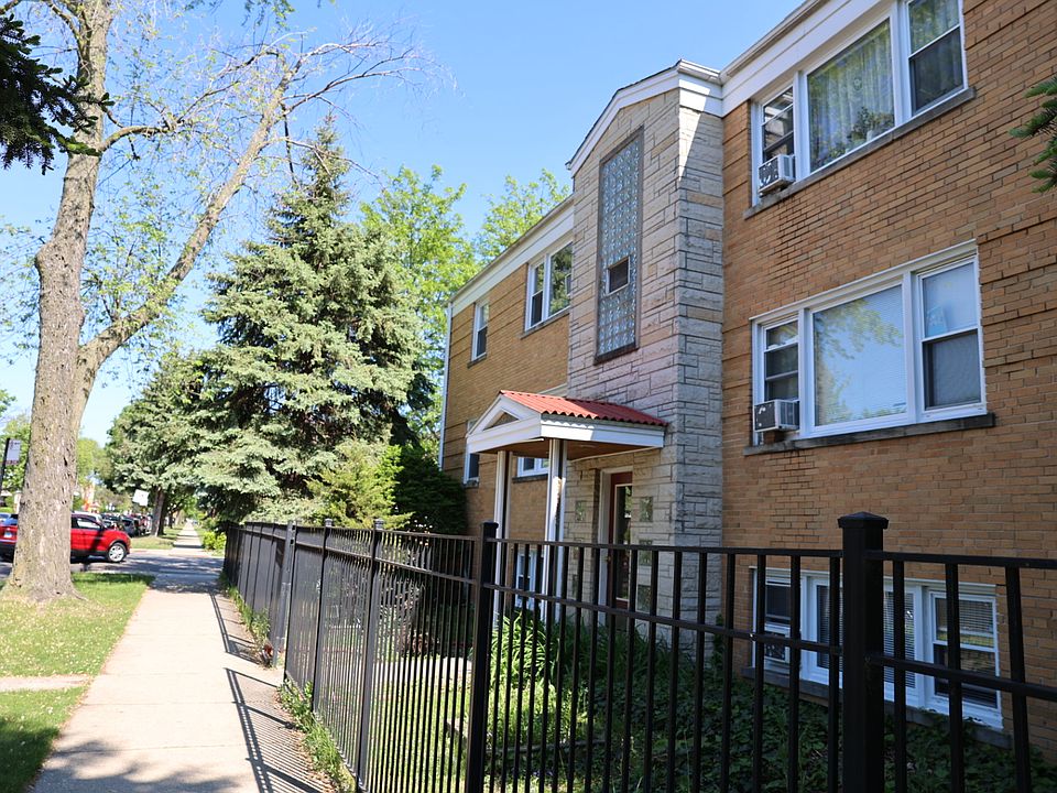 5201 W. Barry Ave front entrance