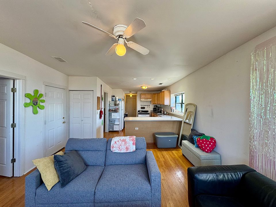 1st image of 1825 W North Ave APT 3A