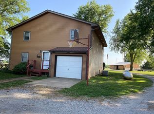 1529 SW Hord Rd, Gower, MO 64454