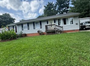 2004 Bailiff St, Greensboro, NC 27403