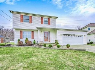 1281 Brandi Dr, Niagara Falls, NY 14304