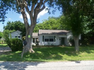 1308 Pecan St, Wharton, TX 77488