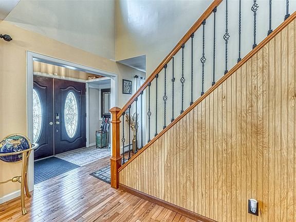 3rd image of 44 Dunkirk St