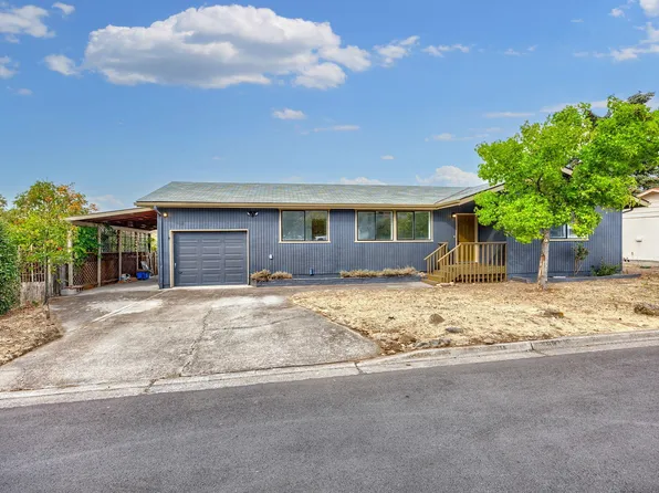 149 Almeda Dr, Ashland, OR 97520