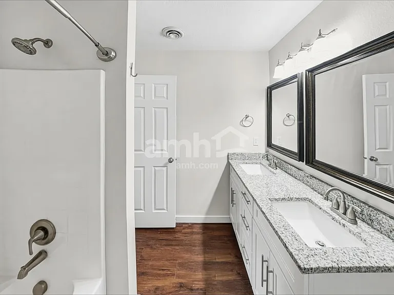 19735 Susquehanna Way — Photo 12