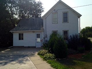 2nd image of 56 11th Ave N