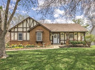 550 Schrader Farm Dr, Saint Peters, MO 63376