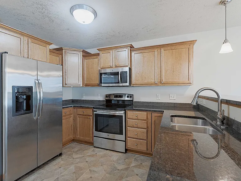 6141 Franciscan Dr — Photo 7