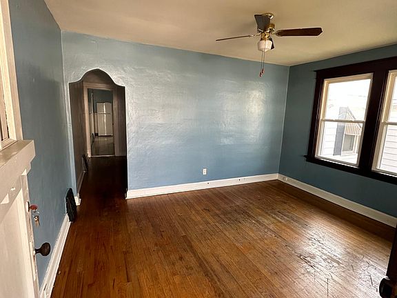 4th image of 318 Forbes Ave