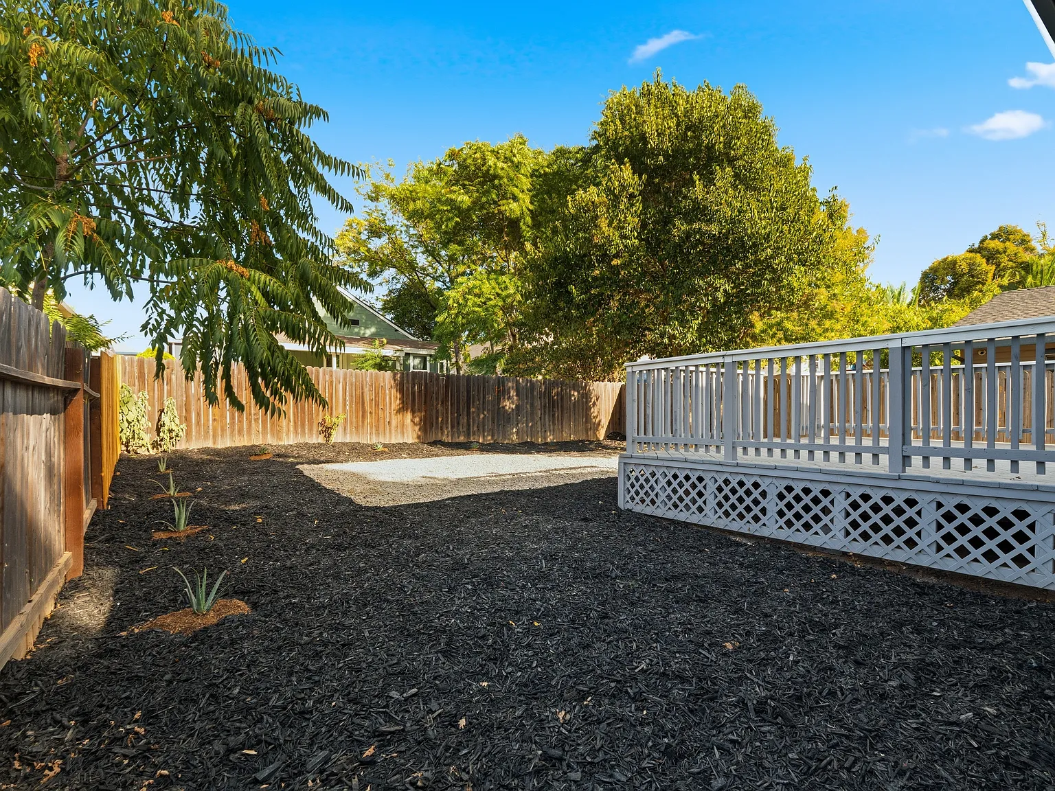3123 Santa Cruz Way — Photo 4