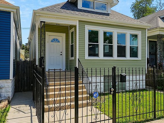 2nd image of 7219 S Winchester Ave