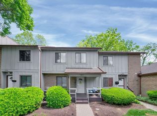 3204 Pebblebrook Ln, Cincinnati, OH 45251