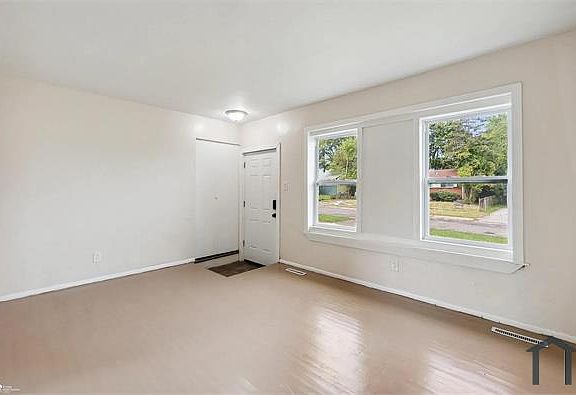 5th image of 6222 Otoole Ln