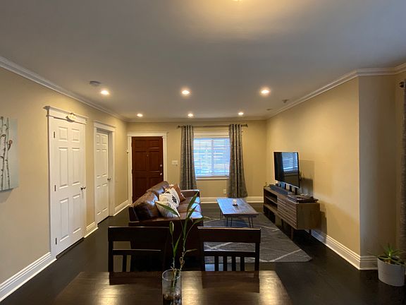 4th image of 601 Almond Ave