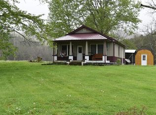 120 Shennadoah Dr, Rose Hill, VA 24281