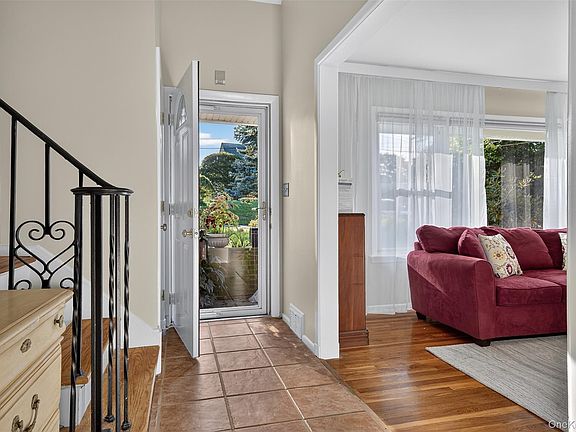 3rd image of 27 Anpell Drive