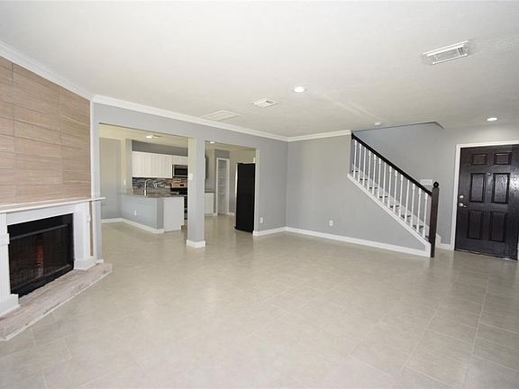 5th image of 3807 Rolling Springs Ln