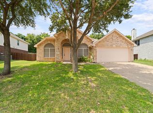 4869 Autumn Hl, Grand Prairie, TX 75052