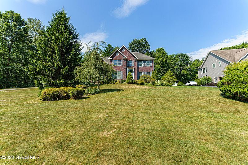 2nd image of 6 Caraway Court