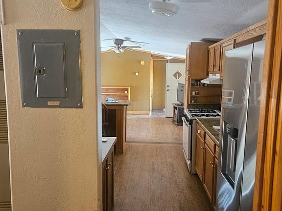 5th image of 465 Apache Hills Dr NE