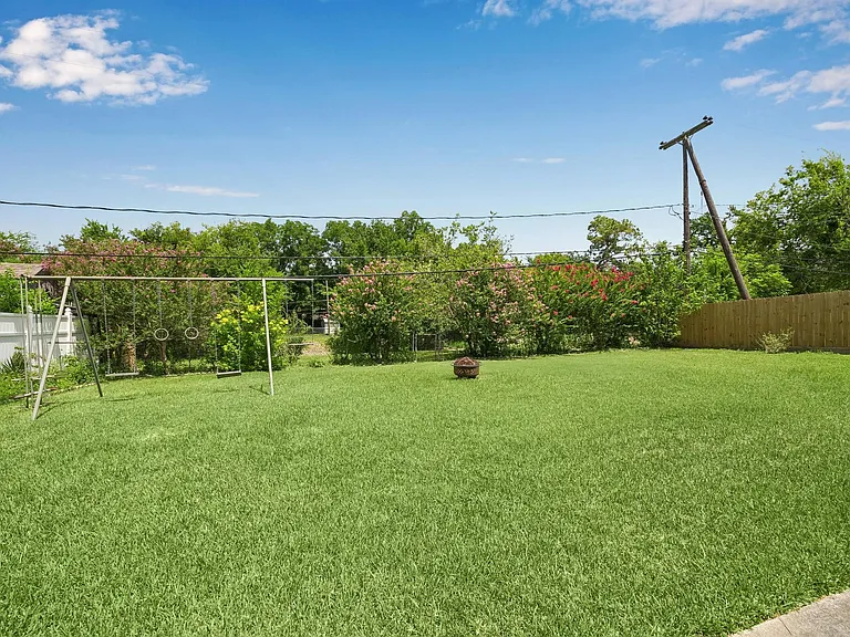 7050 Cole Creek Dr — Photo 13