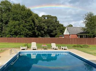 529 Quail Run Dr, Warner Robins, GA 31088