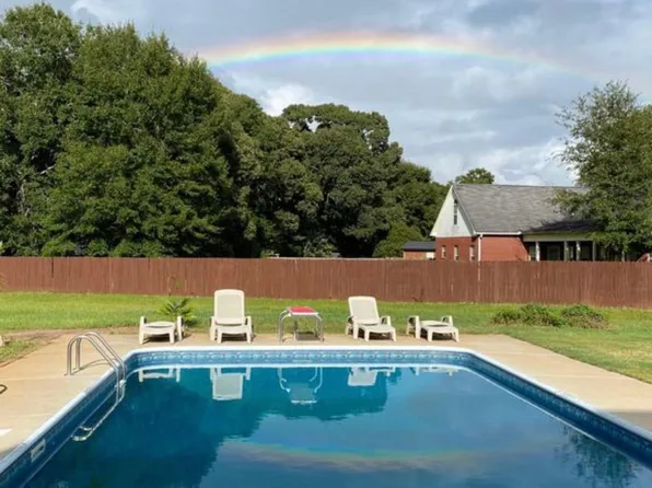 529 Quail Run Dr, Warner Robins, GA 31088