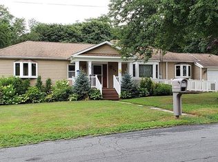 69 7th Ave N, Huntington Station, NY 11746