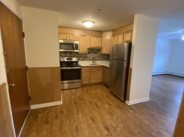 240 Belmont St APT 33