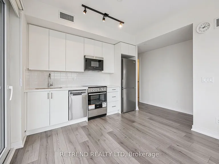 15 Ellerslie Ave #1708 — Photo 10