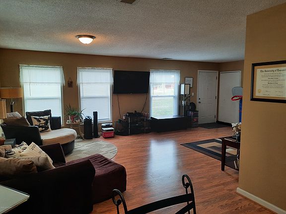 4th image of 5008 Mansfield Ln