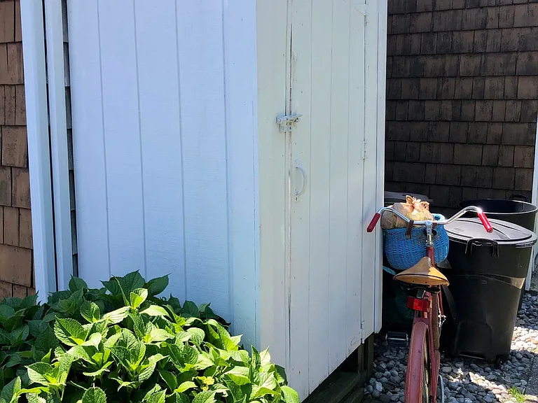 814 Shore Rd — Photo 22