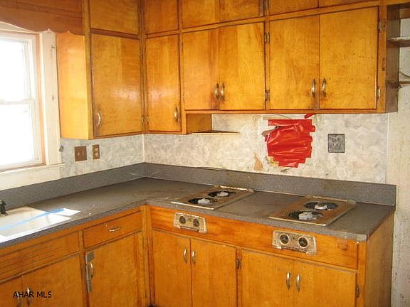 2nd image of 316 Lotz Ave