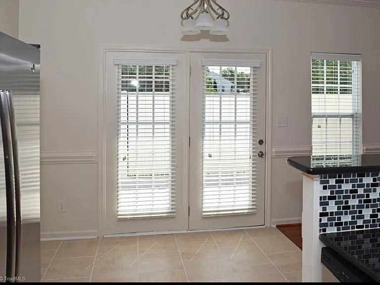 108 Manhattan Ave — Photo 12