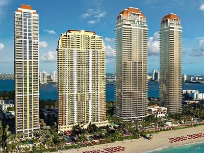 17975 Collins Ave #4701/2, North Miami Beach, FL, 33160