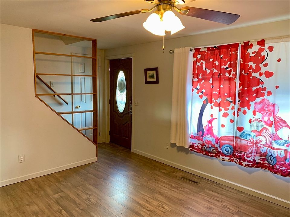 46 Marsden St, Springfield, MA 01109 Zillow