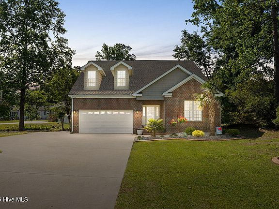 2nd image of 27 Country Club Drive