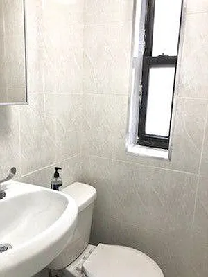 Rented by Jade Stone Real Estate Consulting | media 22