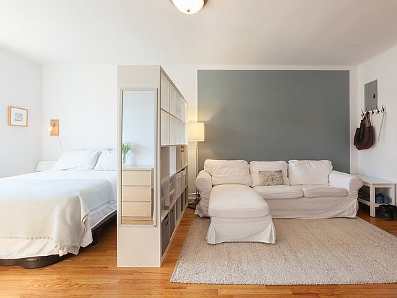 3rd image of 100 8th Ave APT 5D
