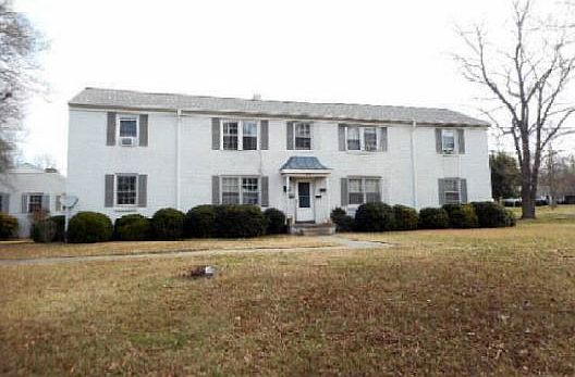 2nd image of 1400 Roslyn Dr Unit 11A
