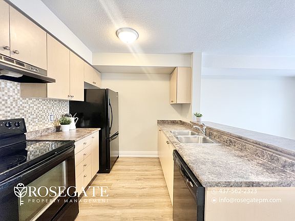 2nd image of 45 Cedarhill Cres #12D