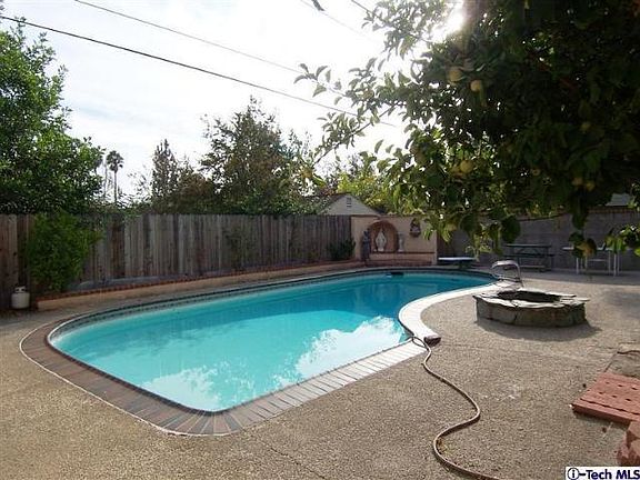 4th image of 3280 Paloma St