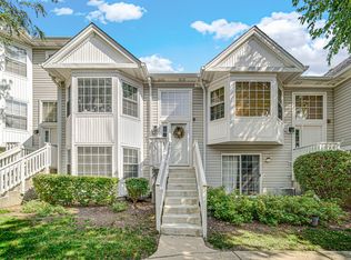 306 Hidden Creek Ln, North Aurora, IL