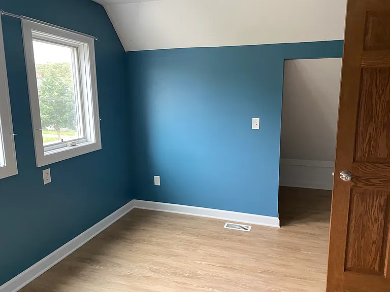 444 College Ave — Photo 8